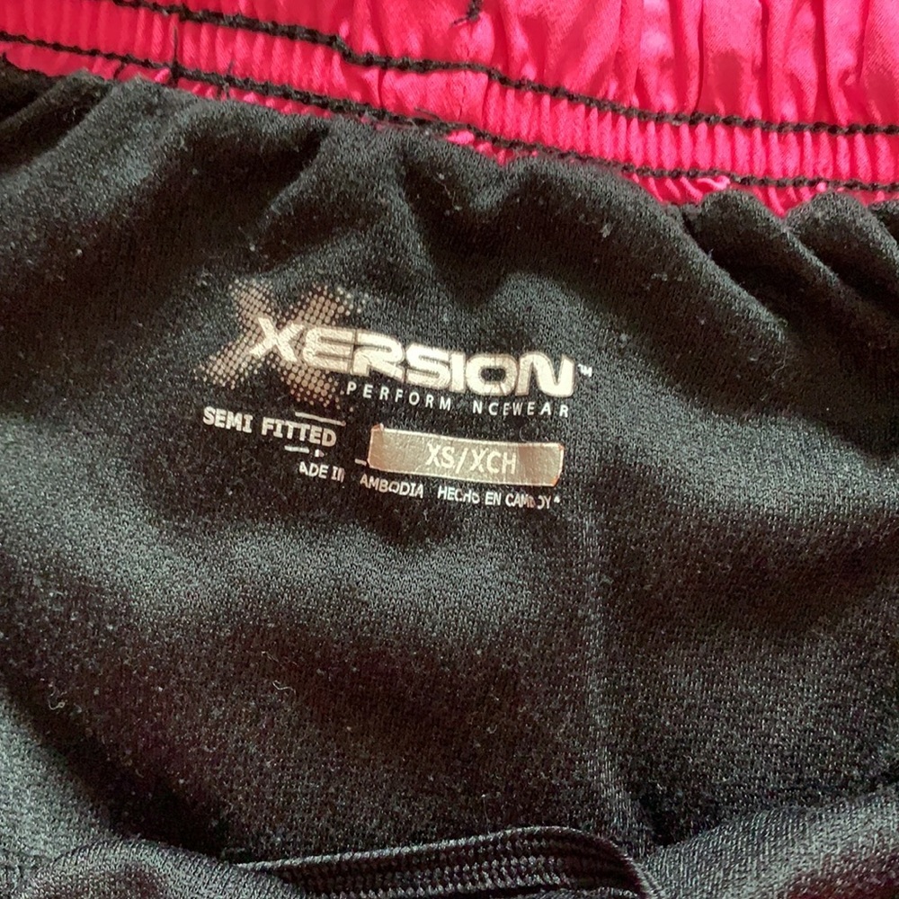 Workout shorts - Picture 2 of 3